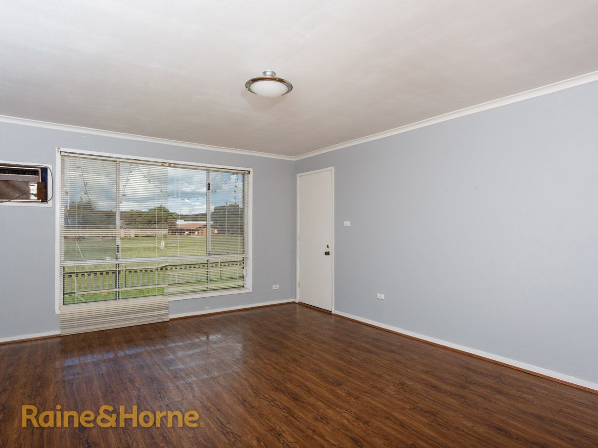 11/12 Kokoda Street, Ashmont NSW 2650, Image 1