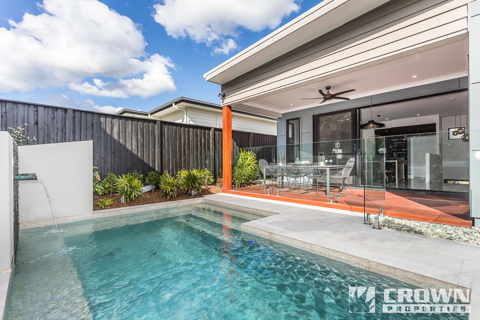 10 Sturt Place, Upper Kedron QLD 4055, Image 2