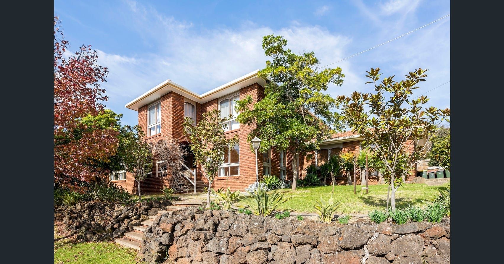 4 bedrooms House in 69 Thornhill Rd HIGHTON VIC, 3216