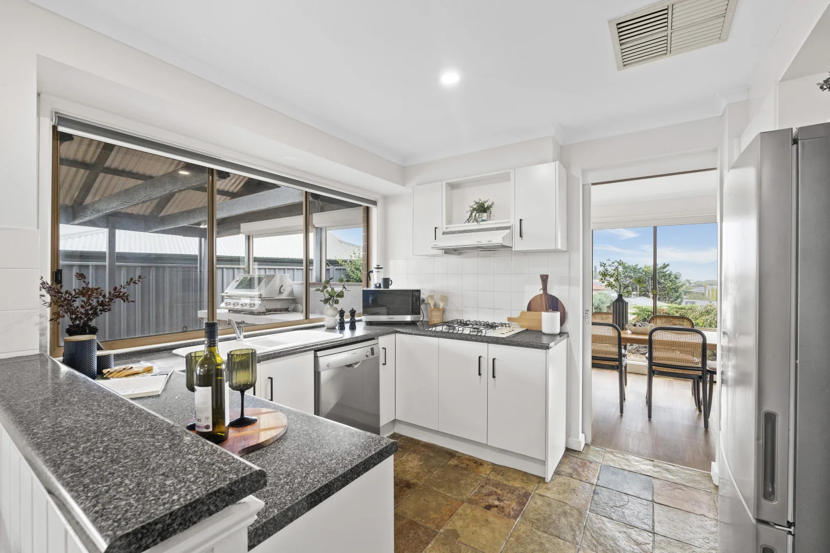 Additional image 7 of 28 Antonia Circuit, Hallett Cove SA 5158