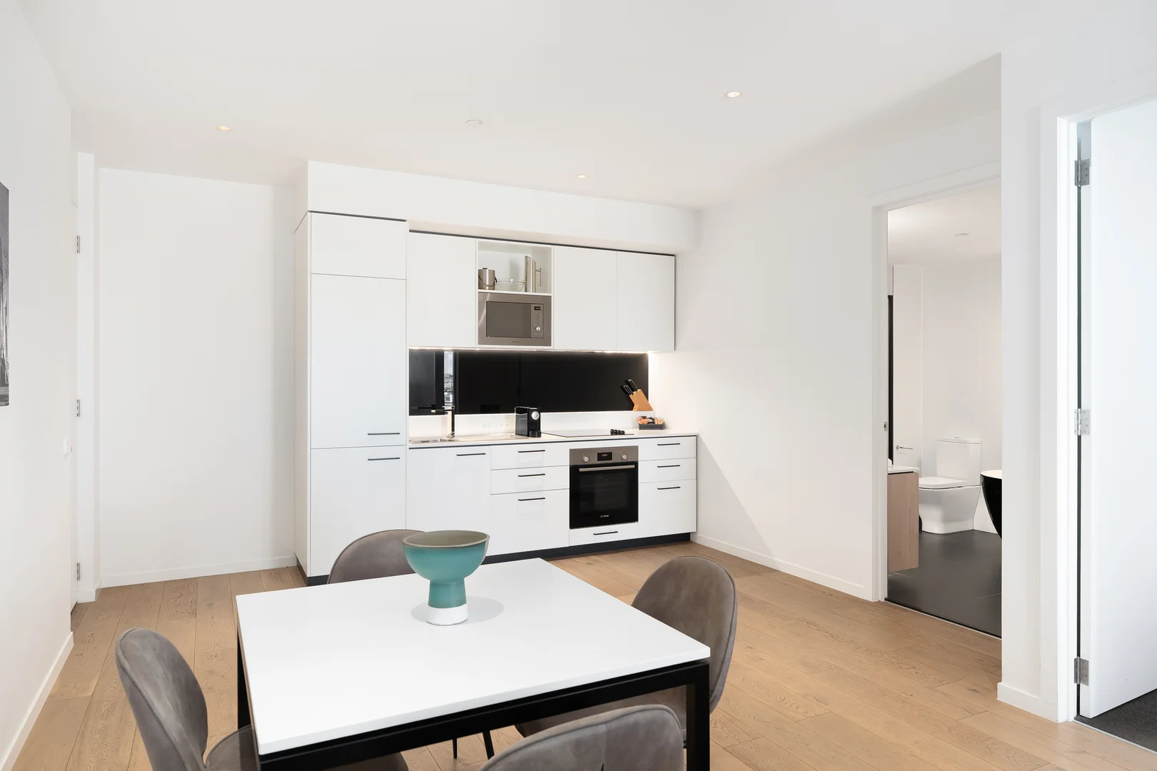 Additional image 4 of 610/10 Bellerine Street, Geelong VIC 3220