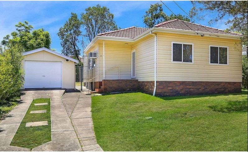 3 bedrooms House in 21 Lewis St SOUTH WENTWORTHVILLE NSW, 2145