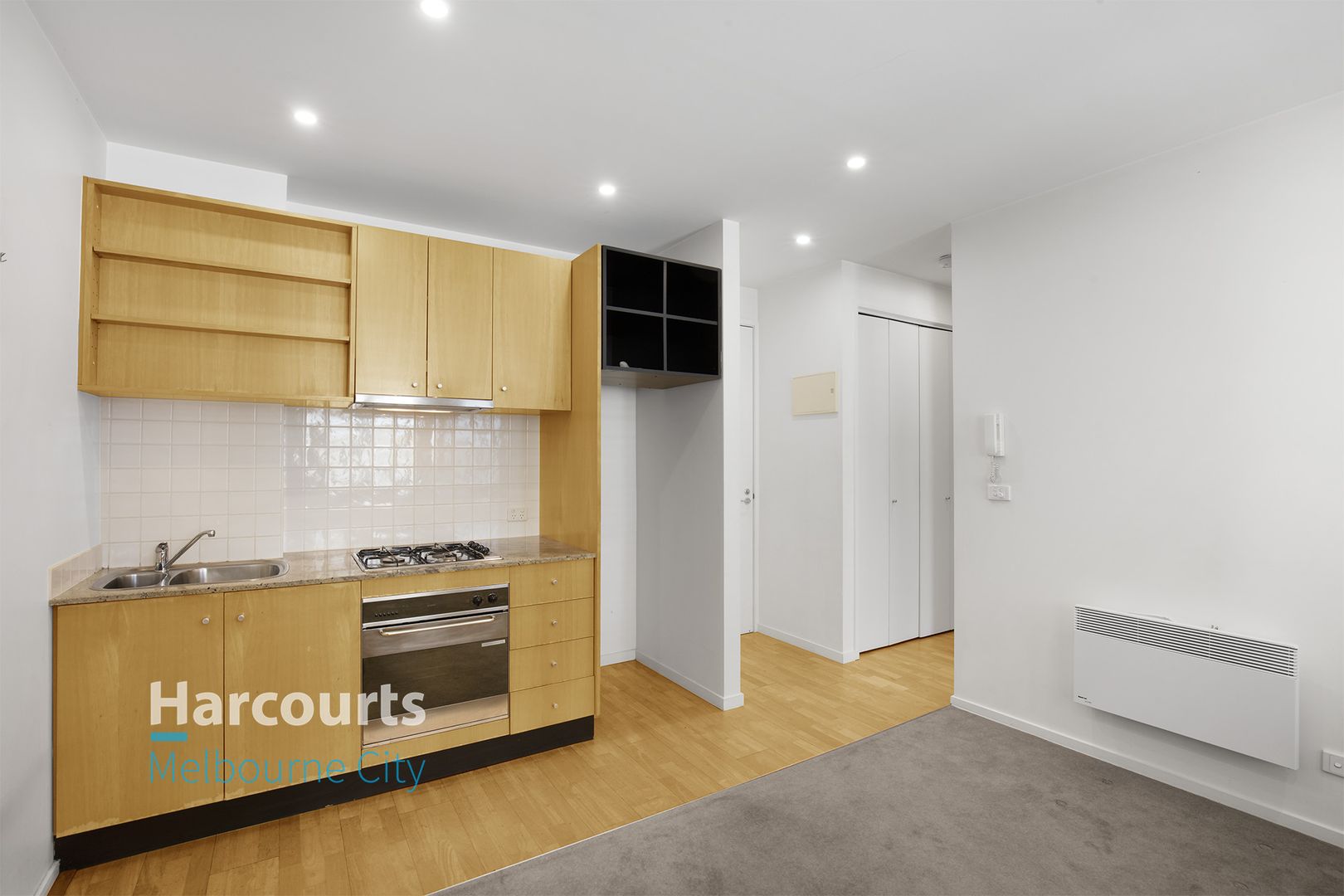 8/322 Albert Street, East Melbourne Property History & Address
