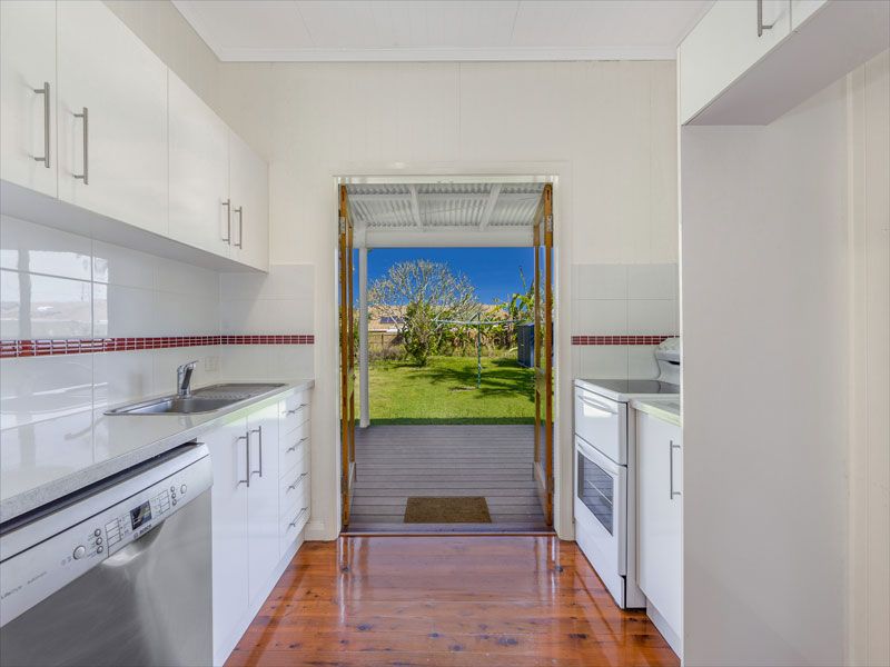 11 Gannon Avenue, Manly QLD 4179, Image 1