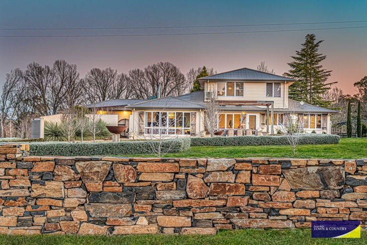 Armidale Nsw 2350 House For Sale 1 695 000 Domain
