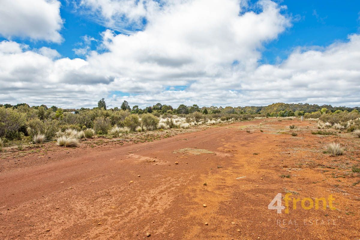 39 aerodrome approach, Waratah TAS 7321, Image 2