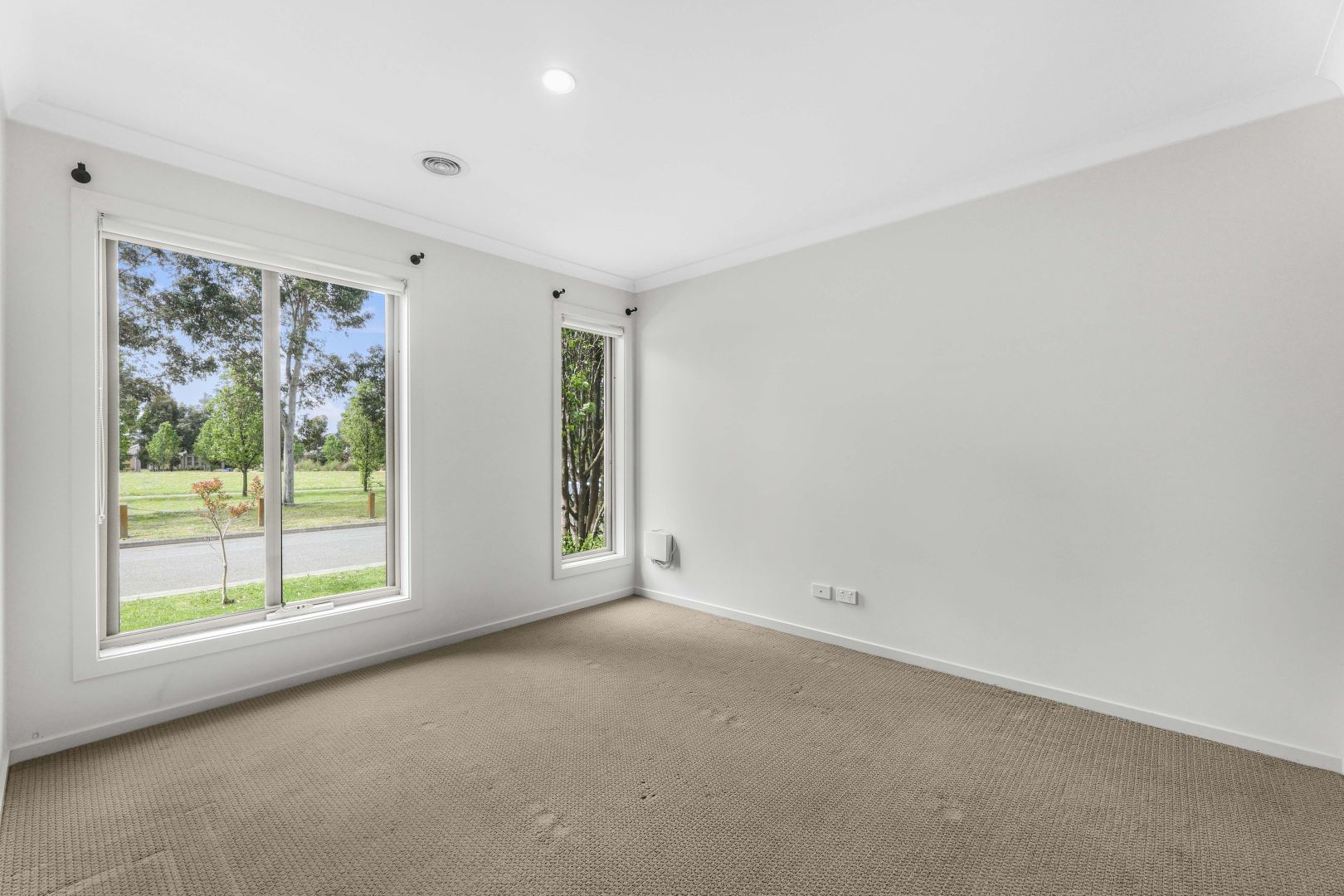 23 Brolin Terrace, Cranbourne North VIC 3977, Image 1