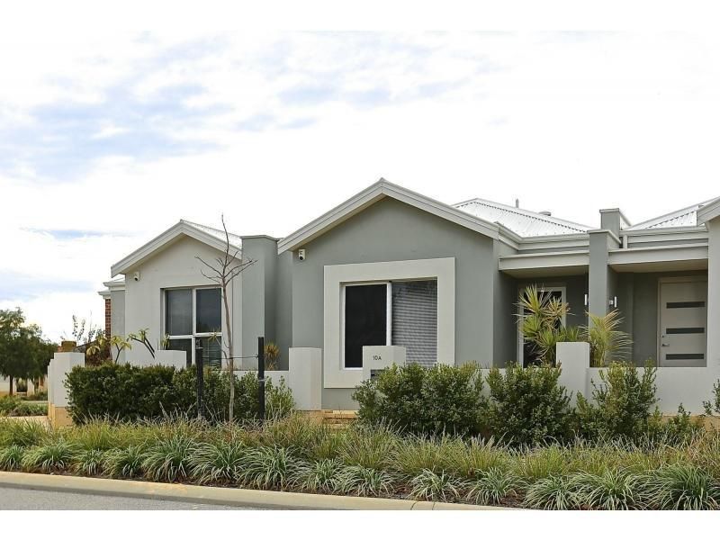 3 bedrooms House in 10a Echo Way BUTLER WA, 6036