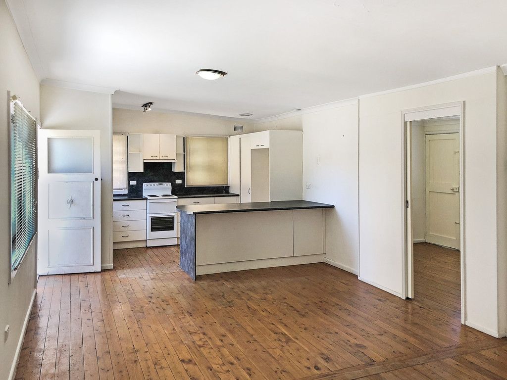 1 bedrooms House in 65 Booker Bay Road BOOKER BAY NSW, 2257