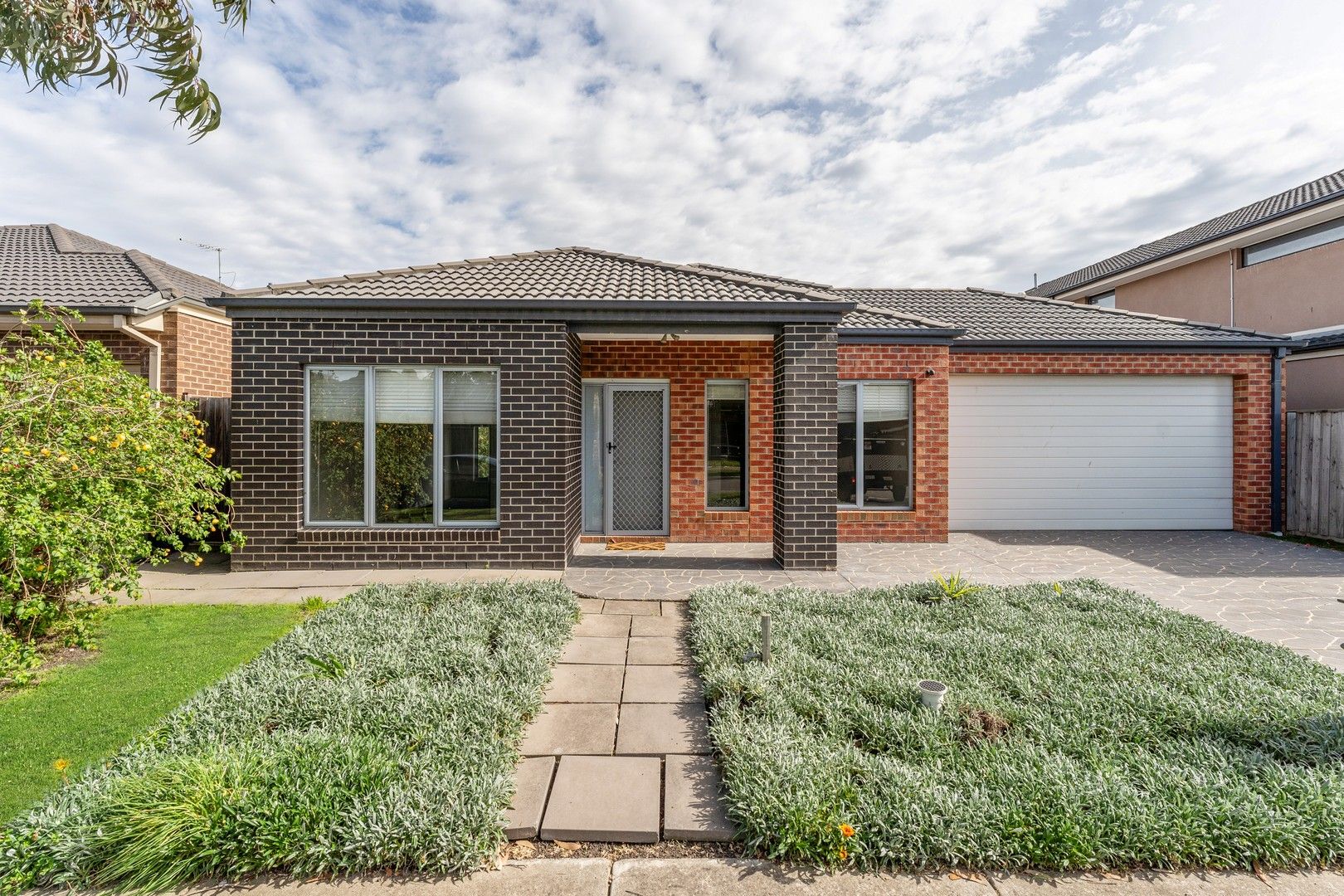 4 bedrooms House in 12 Draper Crescent EPPING VIC, 3076