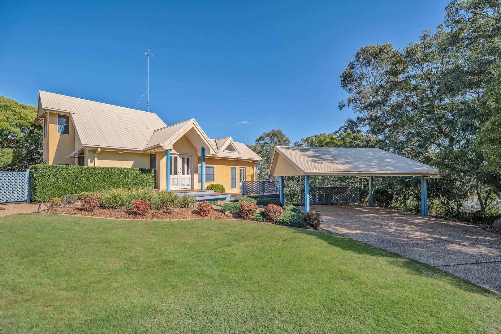 26 Brooks Drive, Kooralbyn QLD 4285 Domain