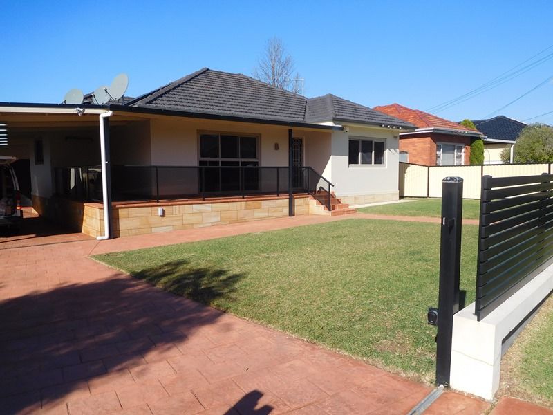 30 Grimson Crescent, Liverpool NSW 2170, Image 0