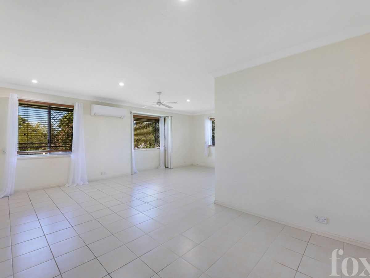 1/4 Liam Court, Labrador QLD 4215, Image 1