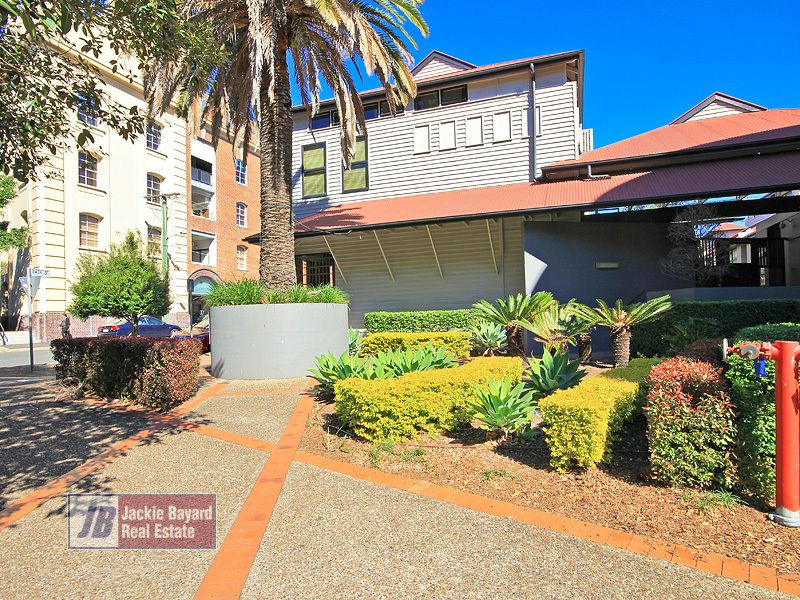 1 bedrooms Apartment / Unit / Flat in 139 Commercial Rd TENERIFFE QLD, 4005
