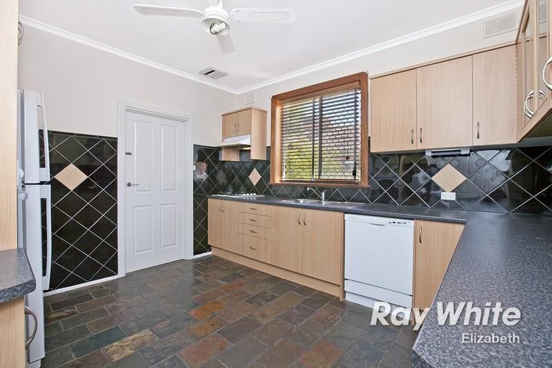 8 Nautilus Road, ELIZABETH EAST SA 5112, Image 2