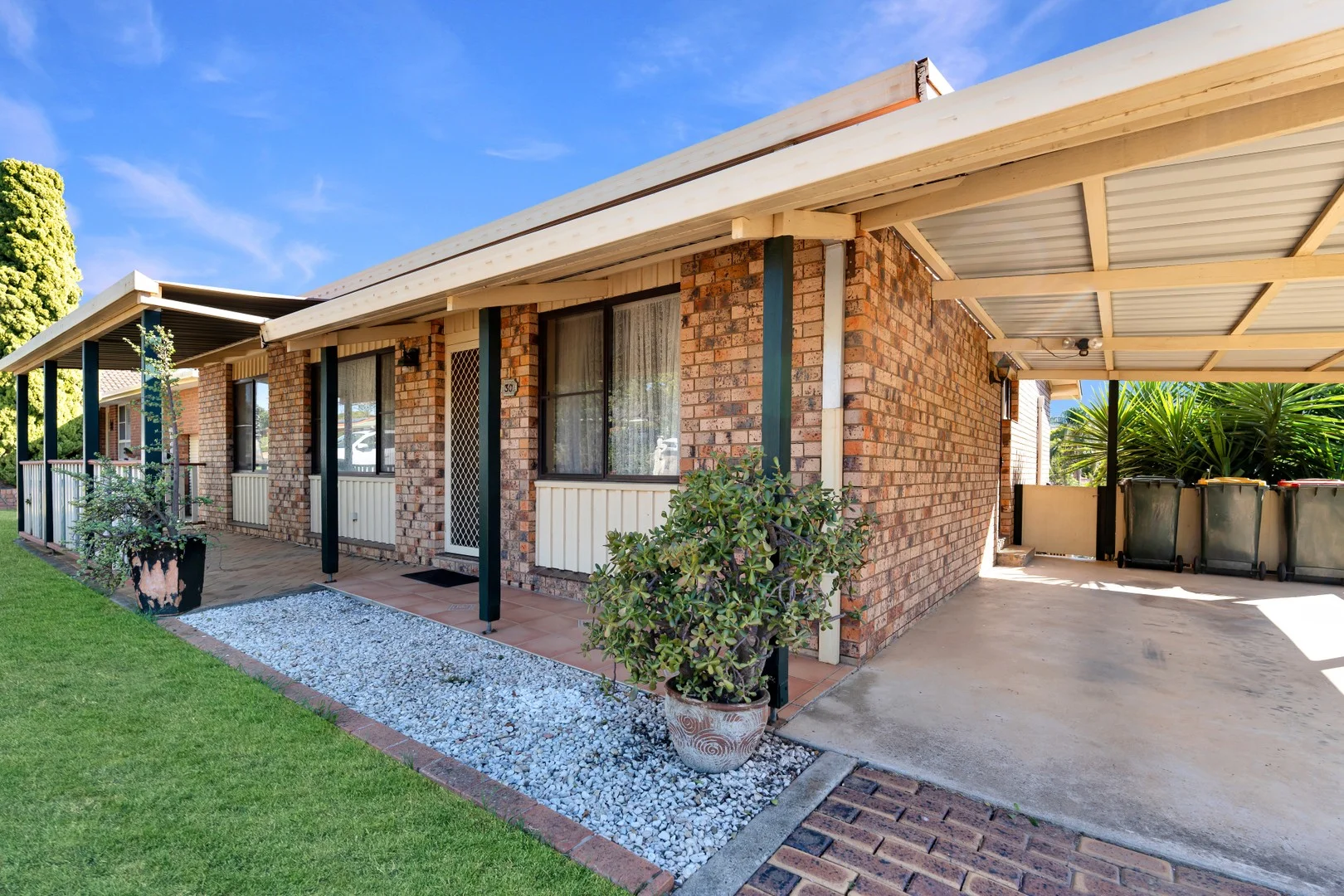 30 Windhover Crescent, Calala NSW 2340