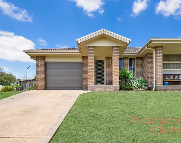 23 Carnarvon Circuit, East Maitland NSW 2323