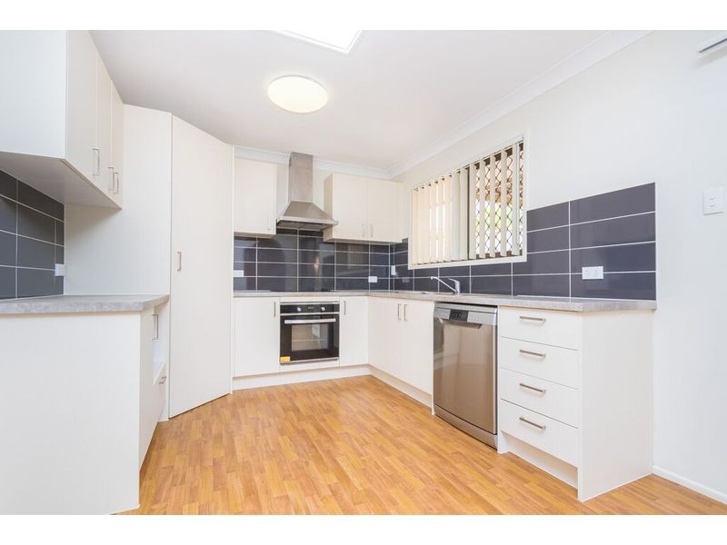 2 Kinross Street, Strathpine QLD 4500