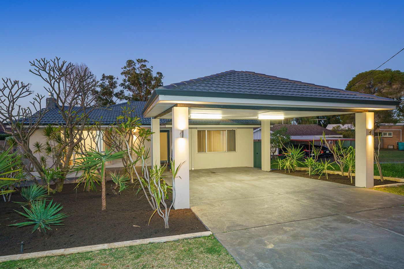 3 bedrooms House in 10 Canada  Street DIANELLA WA, 6059
