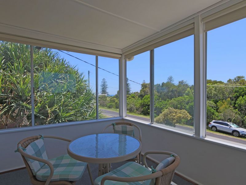 10 Poinsettia Crescent, Brooms Head NSW 2463, Image 1