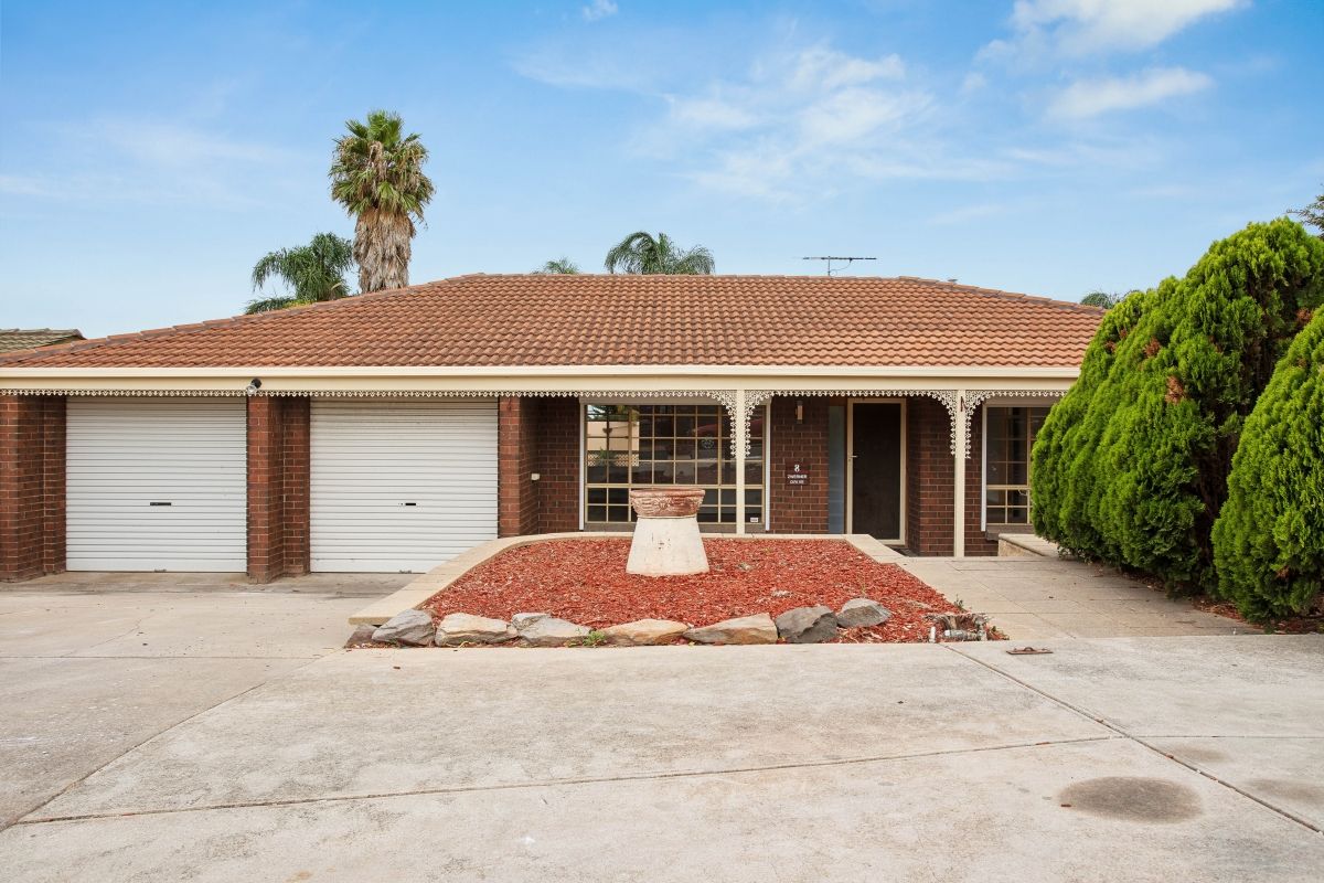 5 bedrooms House in 8 Zwerner Drive HALLETT COVE SA, 5158