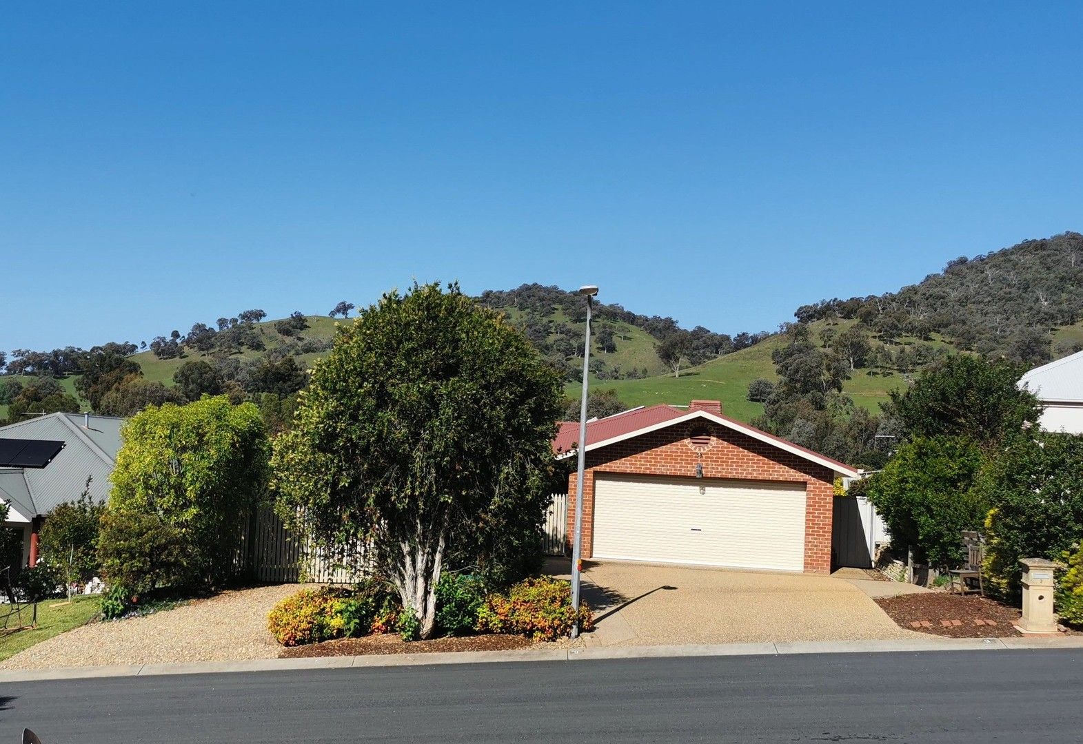 9 MACKENZIE CRESCENT, Wodonga VIC 3690, Image 0