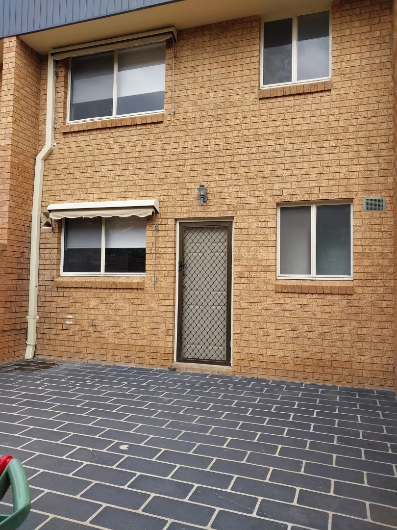 Additional image 11 of 4/22 Bungendore Road, Queanbeyan East NSW 2620