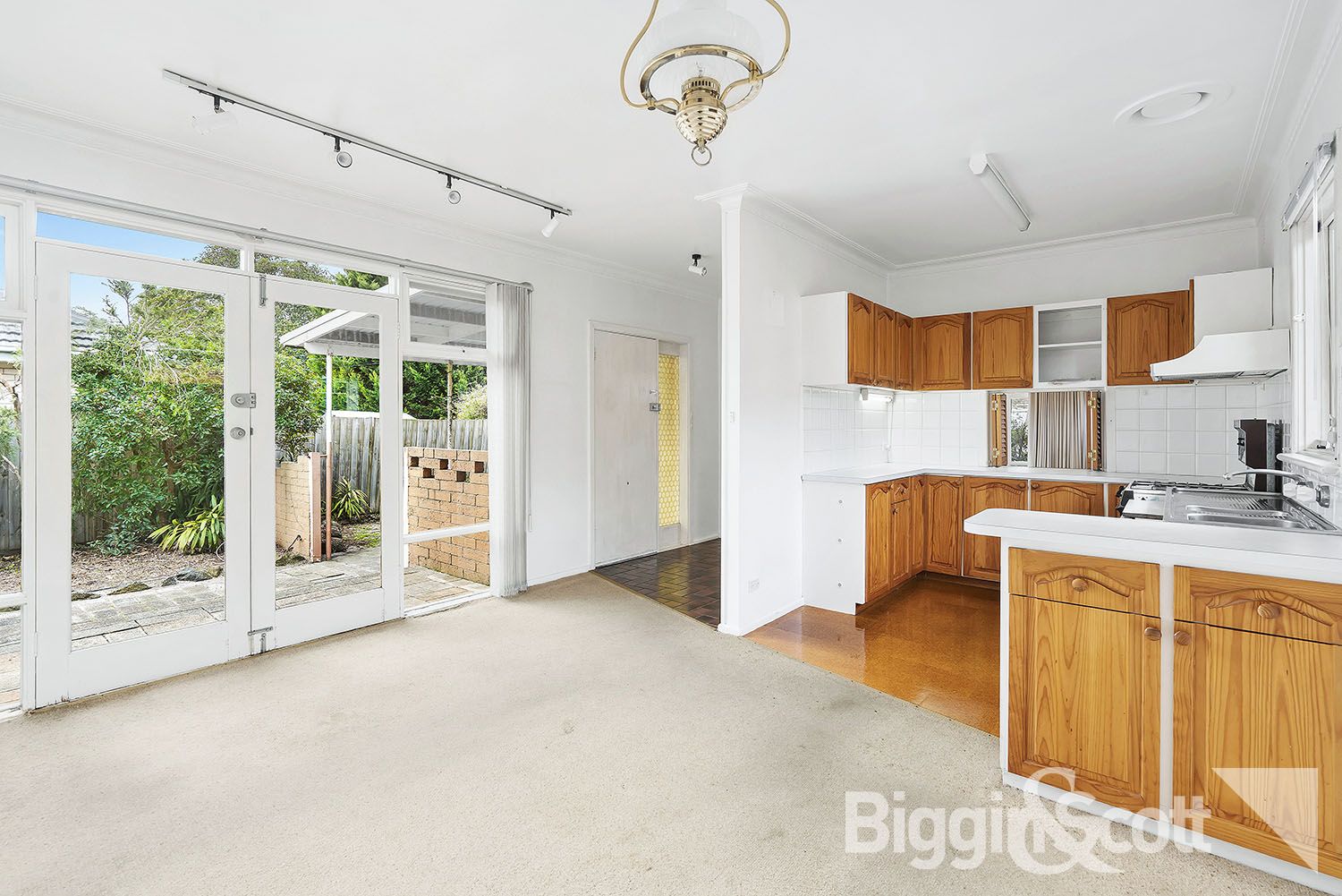 4 Elanora Court, Aspendale VIC 3195, Image 2