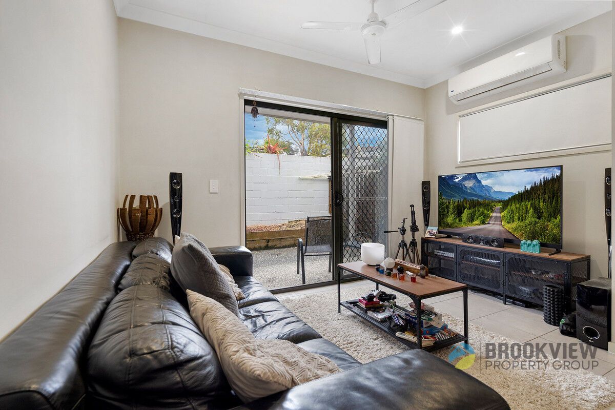 2/5 Macbeth Street, Kingston QLD 4114, Image 2