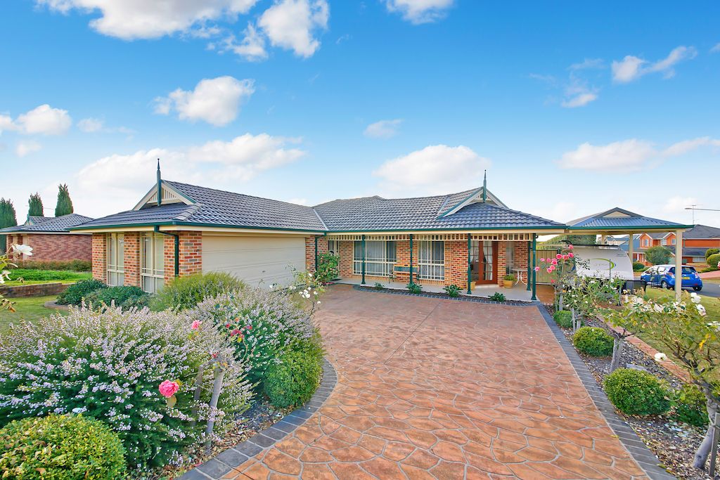 12 Braeside Crescent, Glen Alpine NSW 2560, Image 0