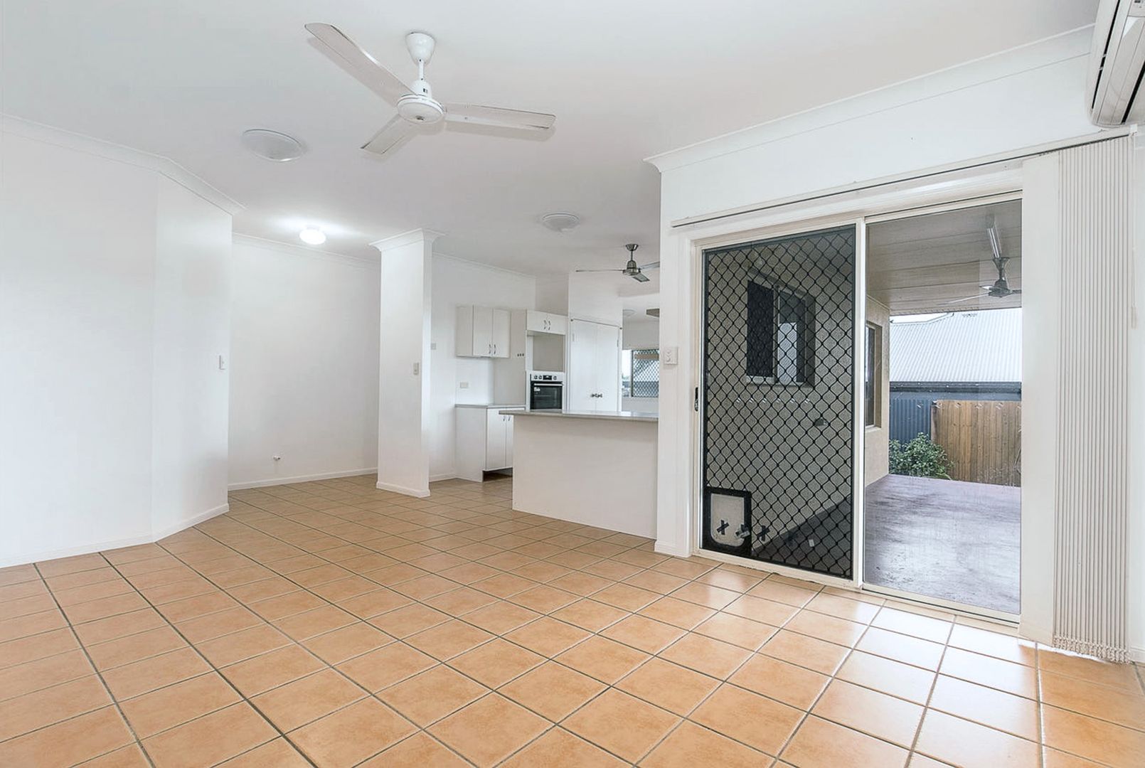 2 Saint Pauls Court, Mount Louisa QLD 4814, Image 2