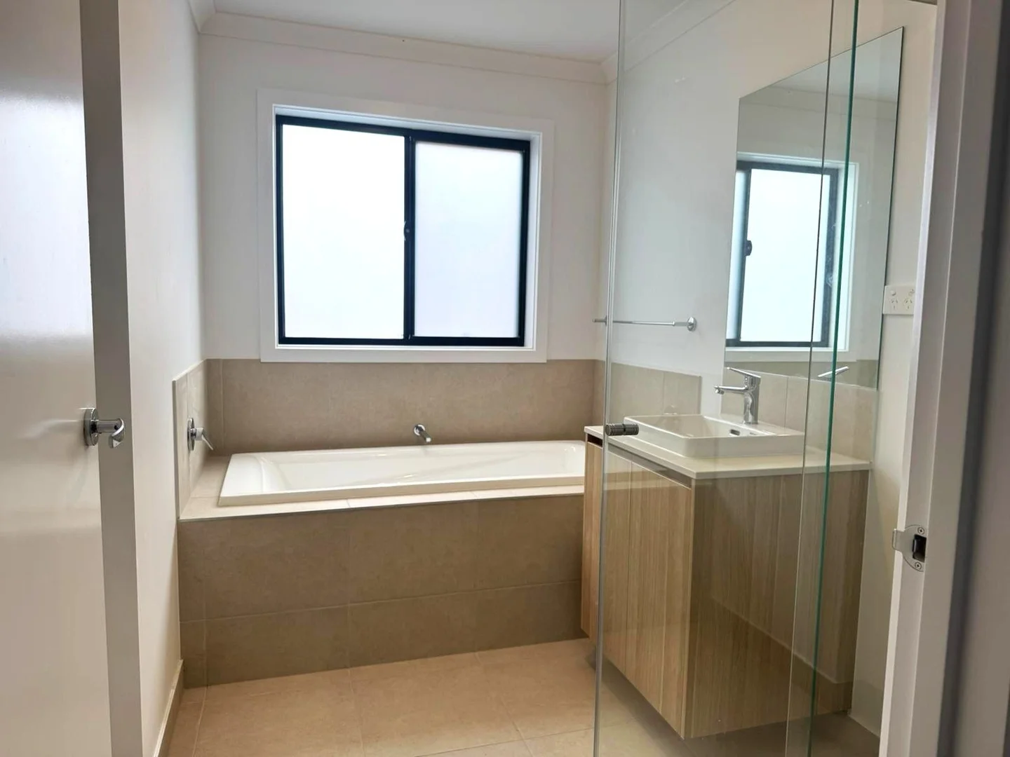 Additional image 10 of 24 Kenmore Way, Clyde North VIC 3978