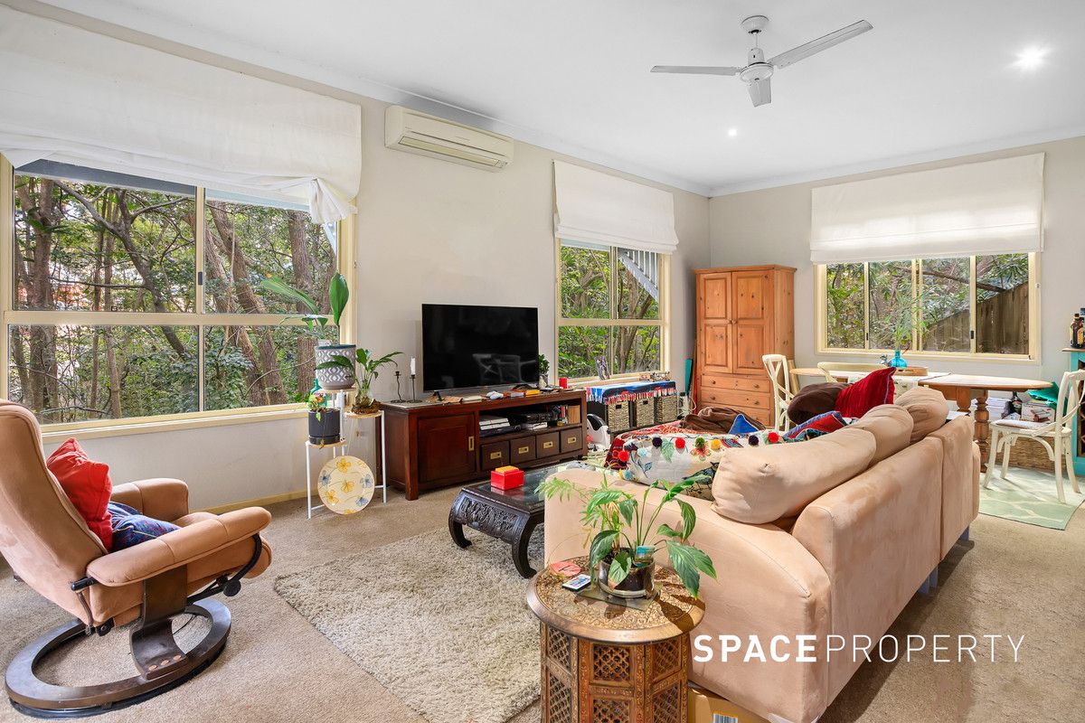 2/47 Newcomen Street, Indooroopilly QLD 4068, Image 1