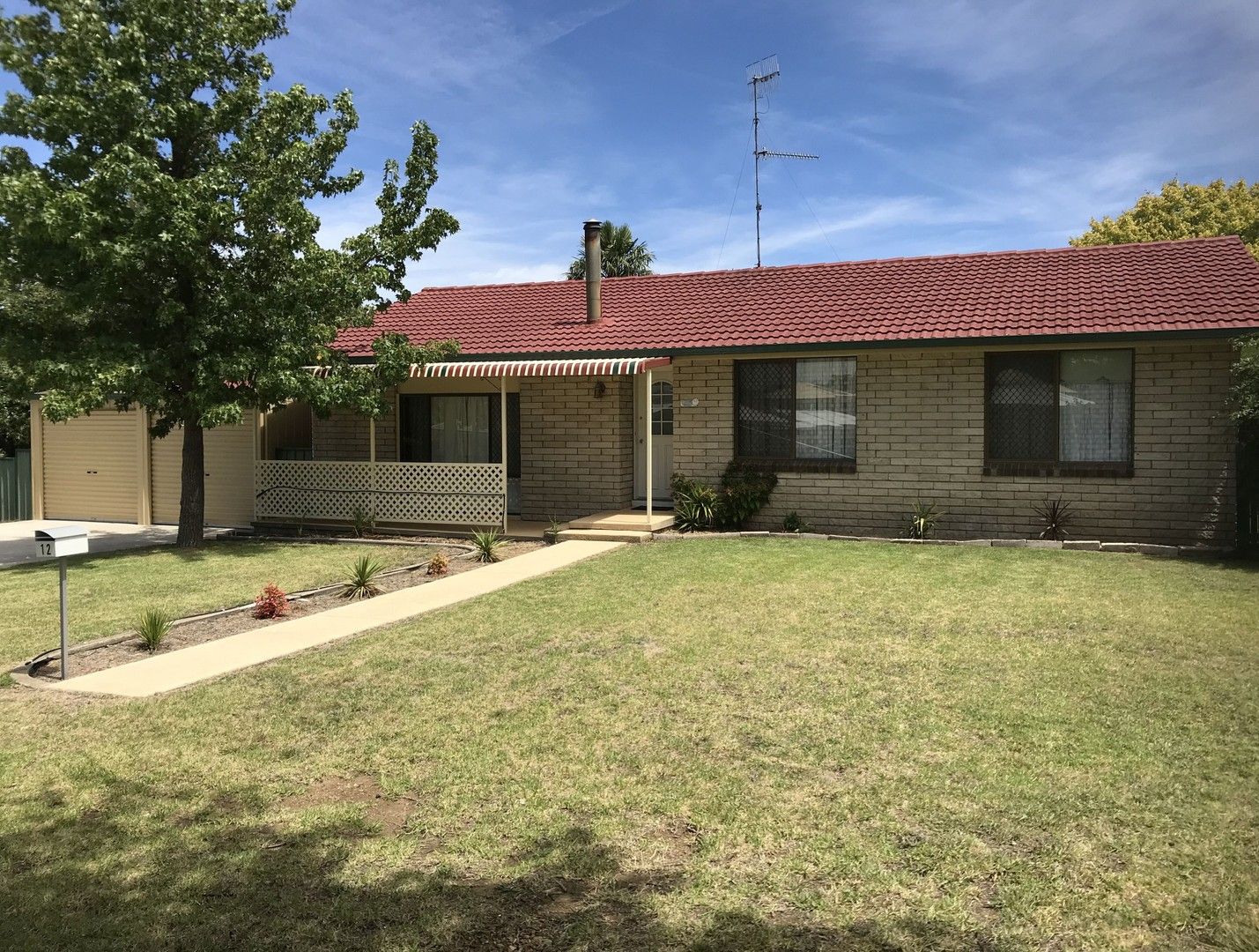 3 bedrooms House in 12 North Street ARMIDALE NSW, 2350