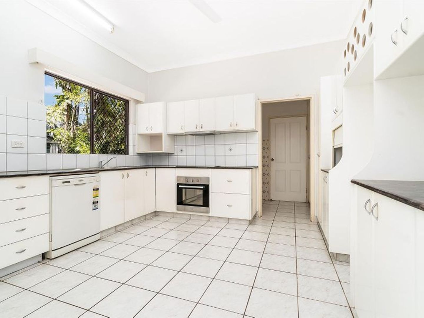 6 Ostermann Street, Coconut Grove NT 0810, Image 2