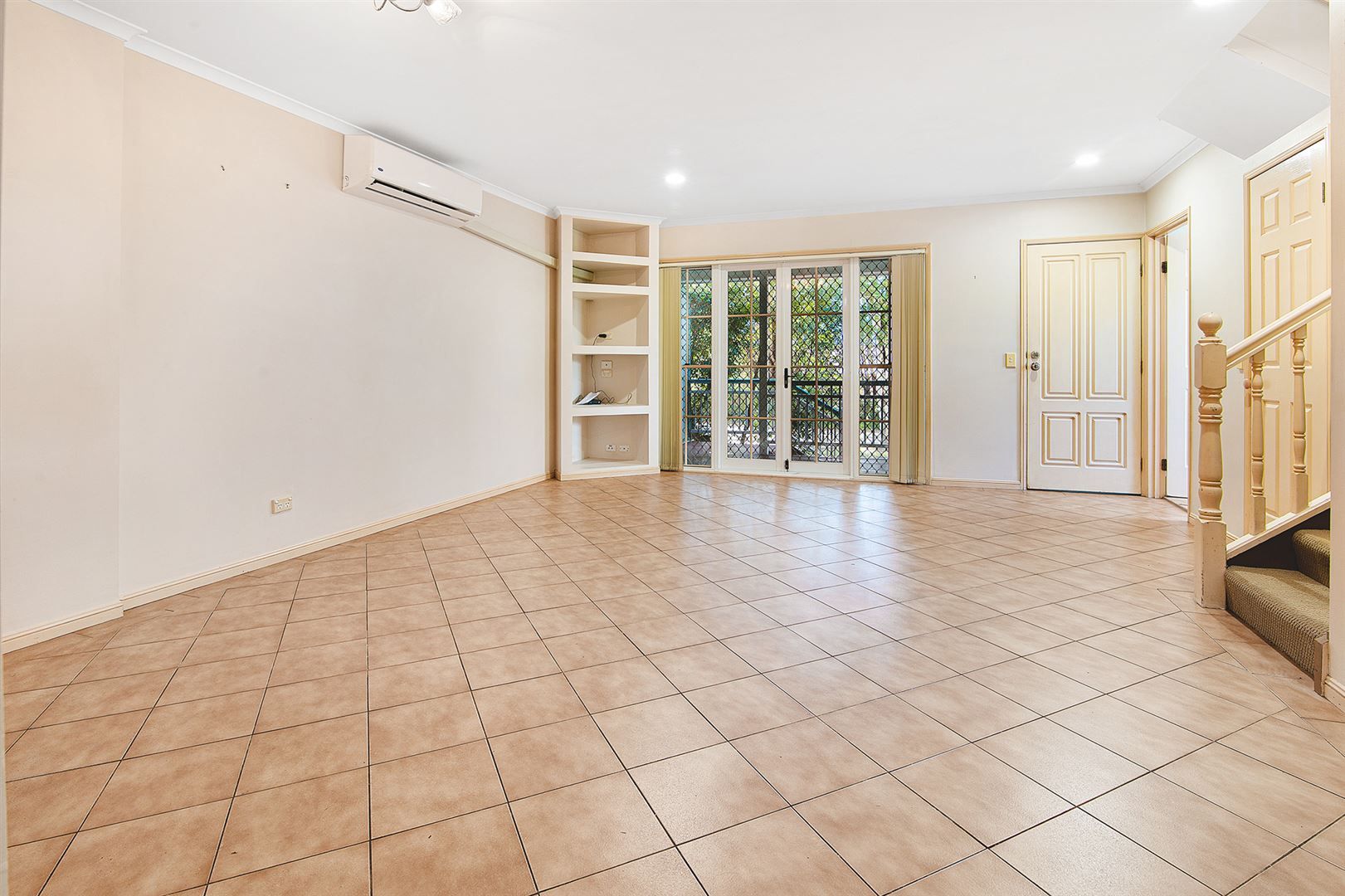 4/59 Paddington Drive, Carrara QLD 4211, Image 2