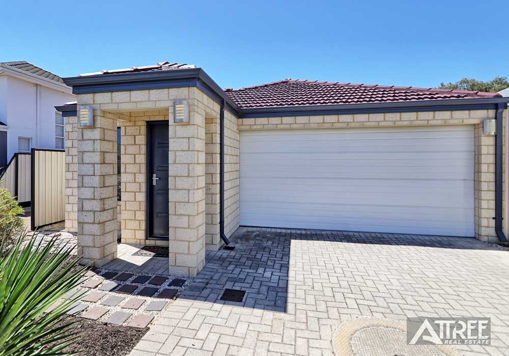 13 Fairlie Road, Canning Vale WA 6155