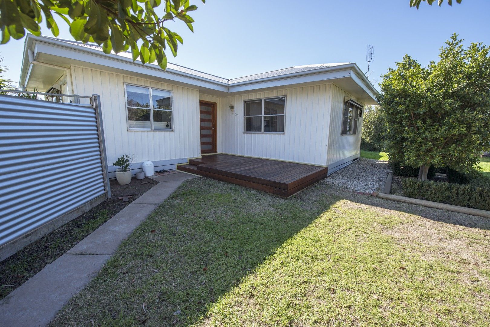 2 bedrooms House in 57 Palaroo Street SWAN HILL VIC, 3585