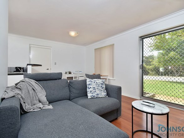 1/1 Clydesdale Street, Como WA 6152