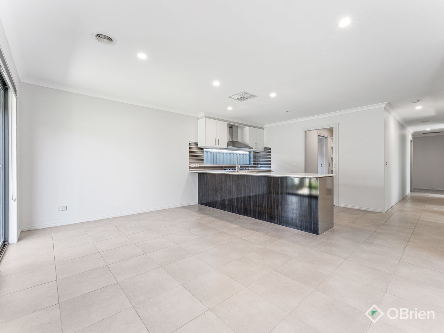 45 Cortula Road, Cranbourne East VIC 3977, Image 2