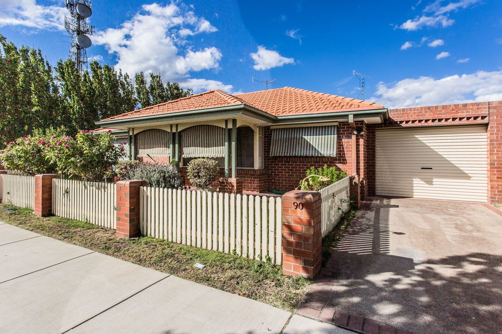 2 bedrooms Apartment / Unit / Flat in 1/90 Hare Street ECHUCA VIC, 3564