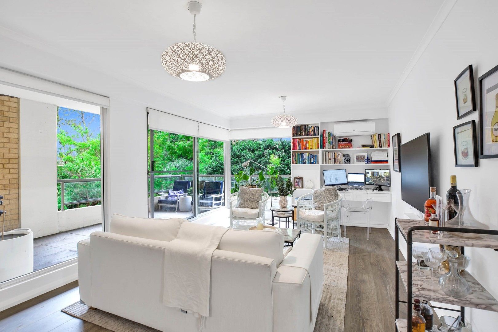 2 bedrooms Apartment / Unit / Flat in 10/37 Paul Street BONDI JUNCTION NSW, 2022