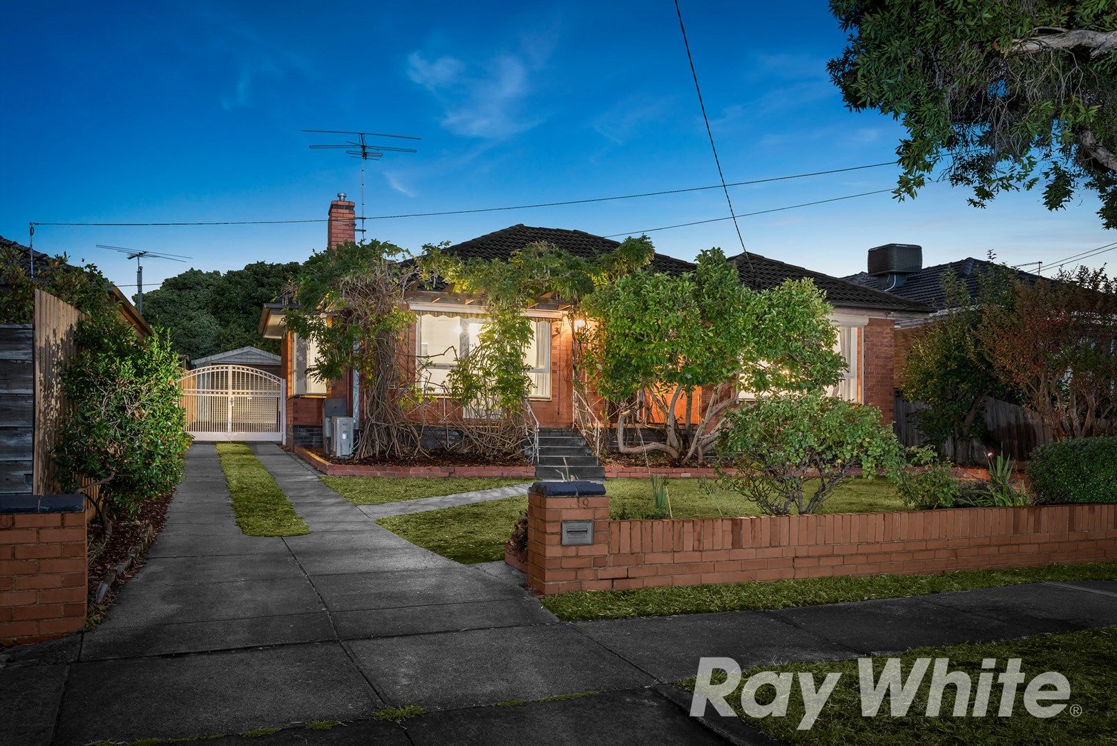 9 Inglewood Avenue, Forest Hill VIC 3131, Image 0