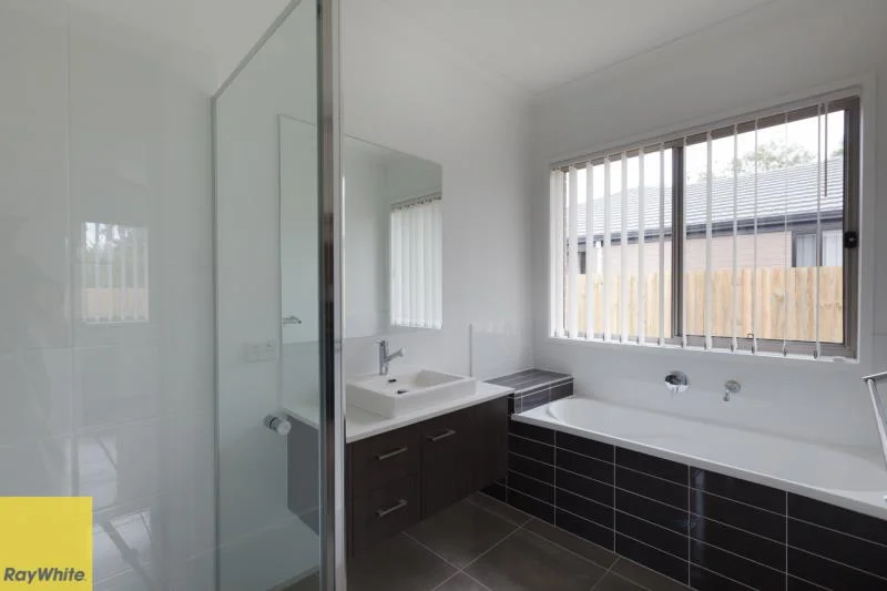 Additional image 8 of 8 Essington Mews, Leichhardt QLD 4305