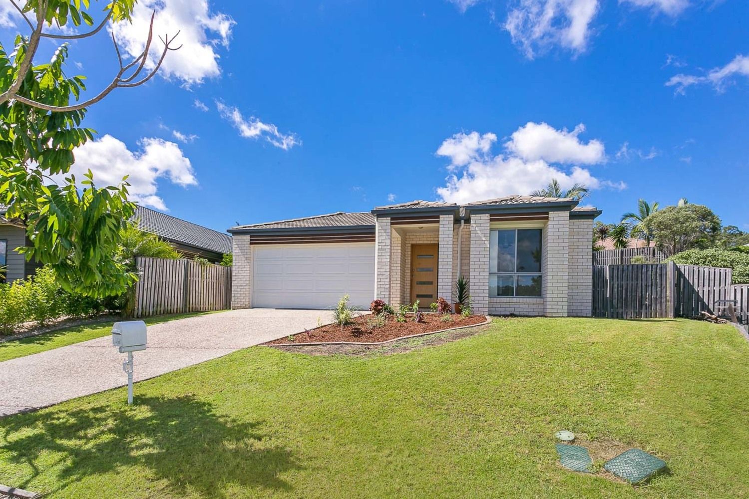 20 Faraday Crescent, Pacific Pines QLD 4211, Image 0