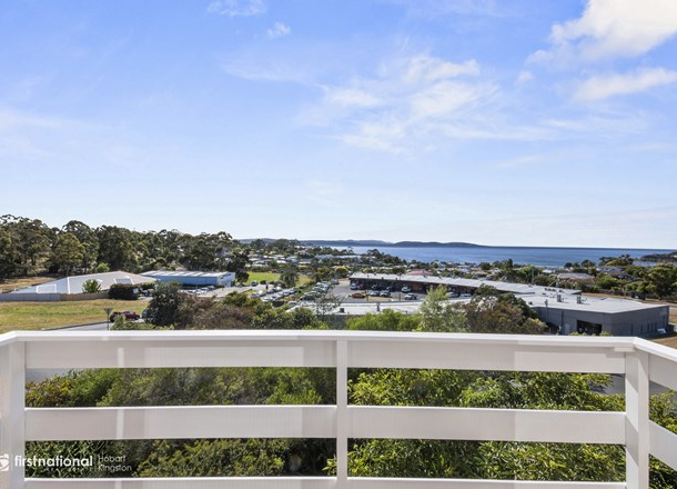 1/6 Opal Drive, Blackmans Bay TAS 7052