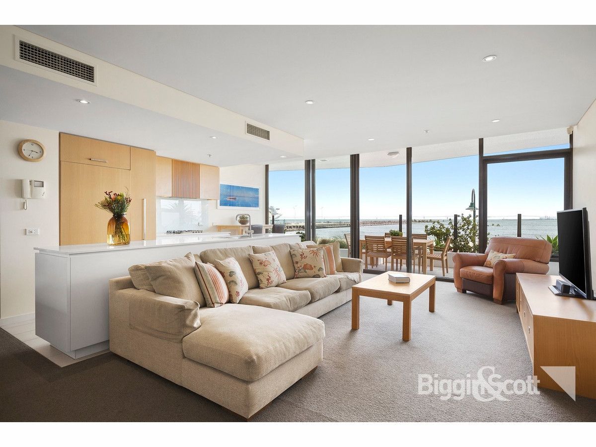 T04/155 Beach Street, Port Melbourne VIC 3207, Image 1