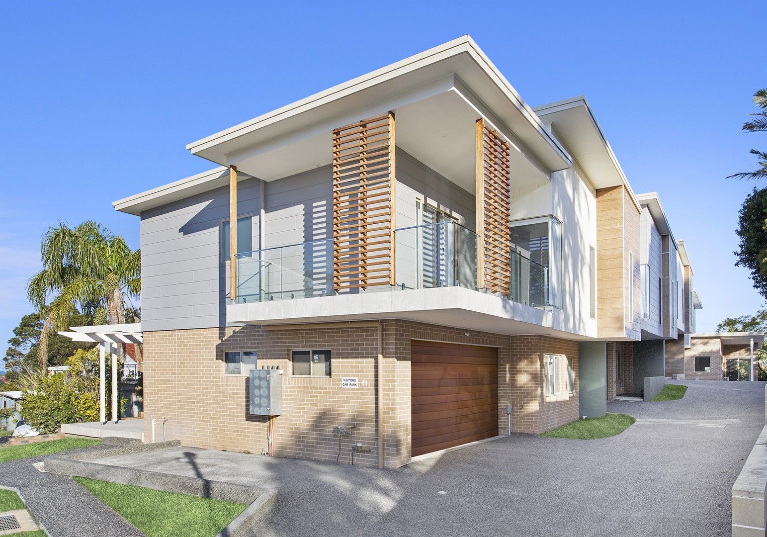 3 bedrooms Townhouse in 1/44 Robson Street CORRIMAL NSW, 2518