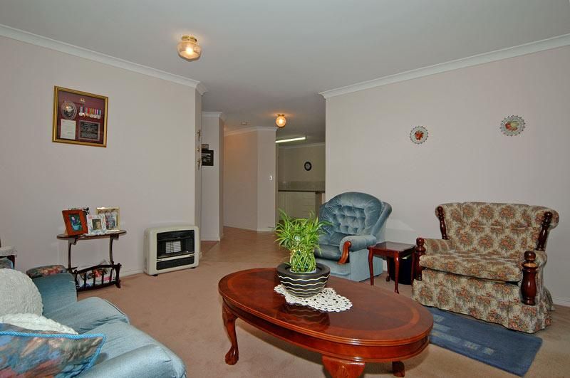 Unit 8, 45 Coongan Ave, GREENMOUNT WA 6056, Image 2