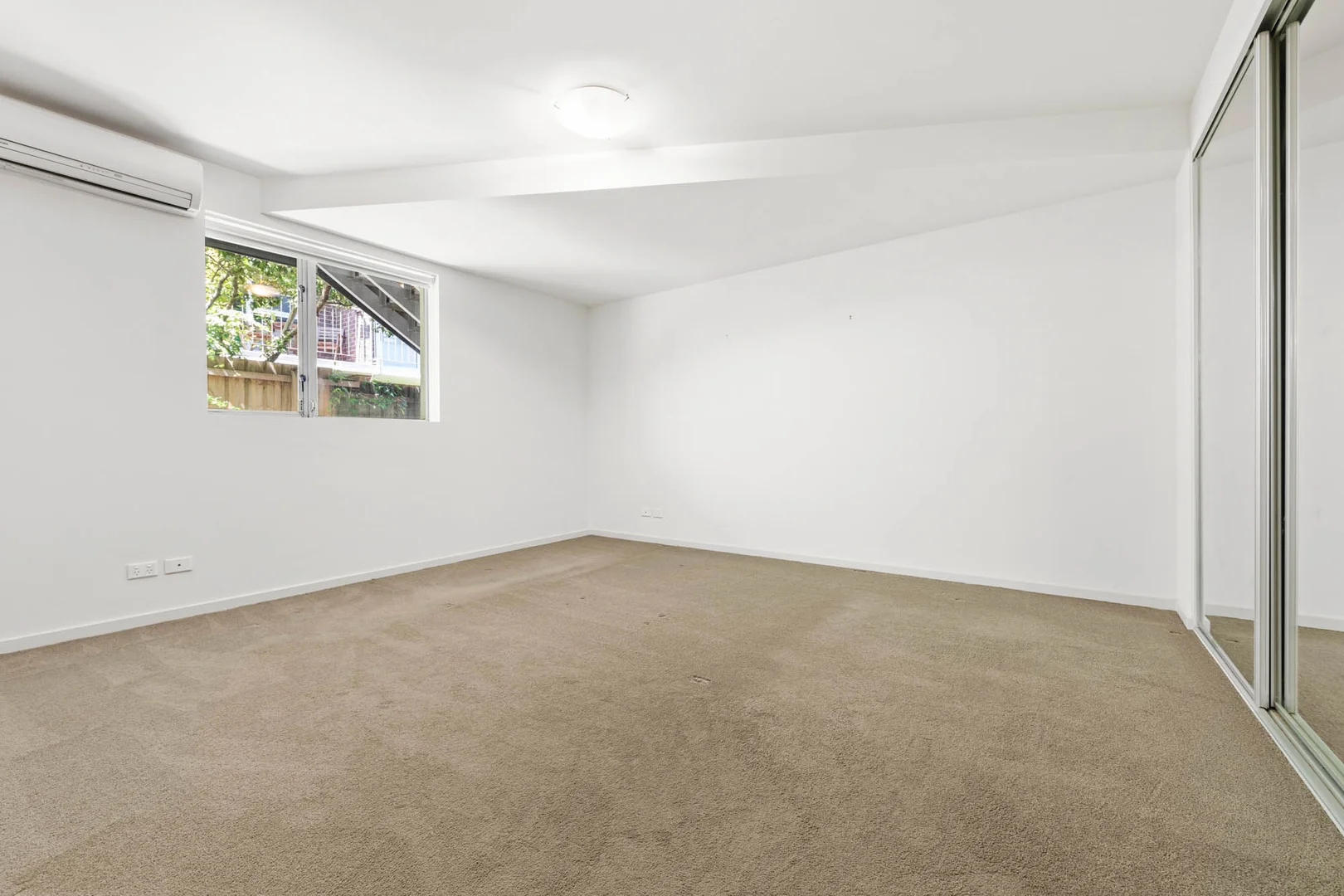 Additional image 7 of 1/374 Dandenong Road, Caulfield North VIC 3161